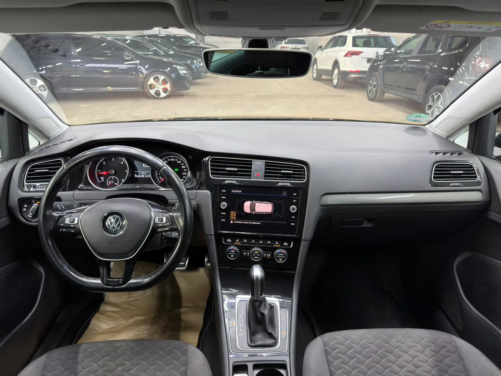 Volkswagen Golf Variant - Imagine 18