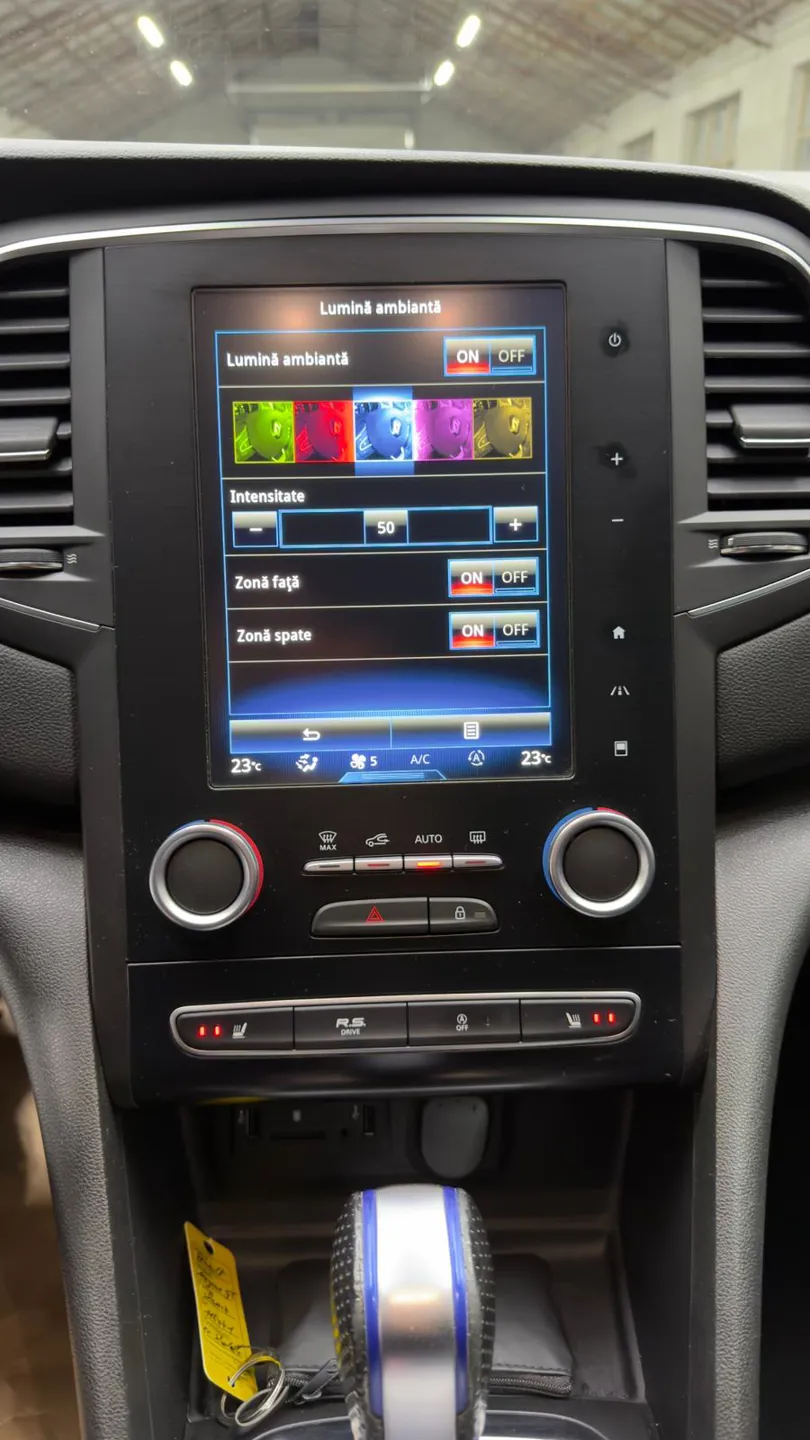 Renault Megane Grand Tour GT - Imagine 9