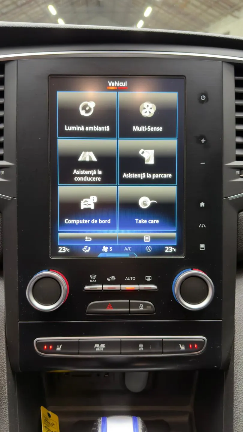 Renault Megane Grand Tour GT - Imagine 19