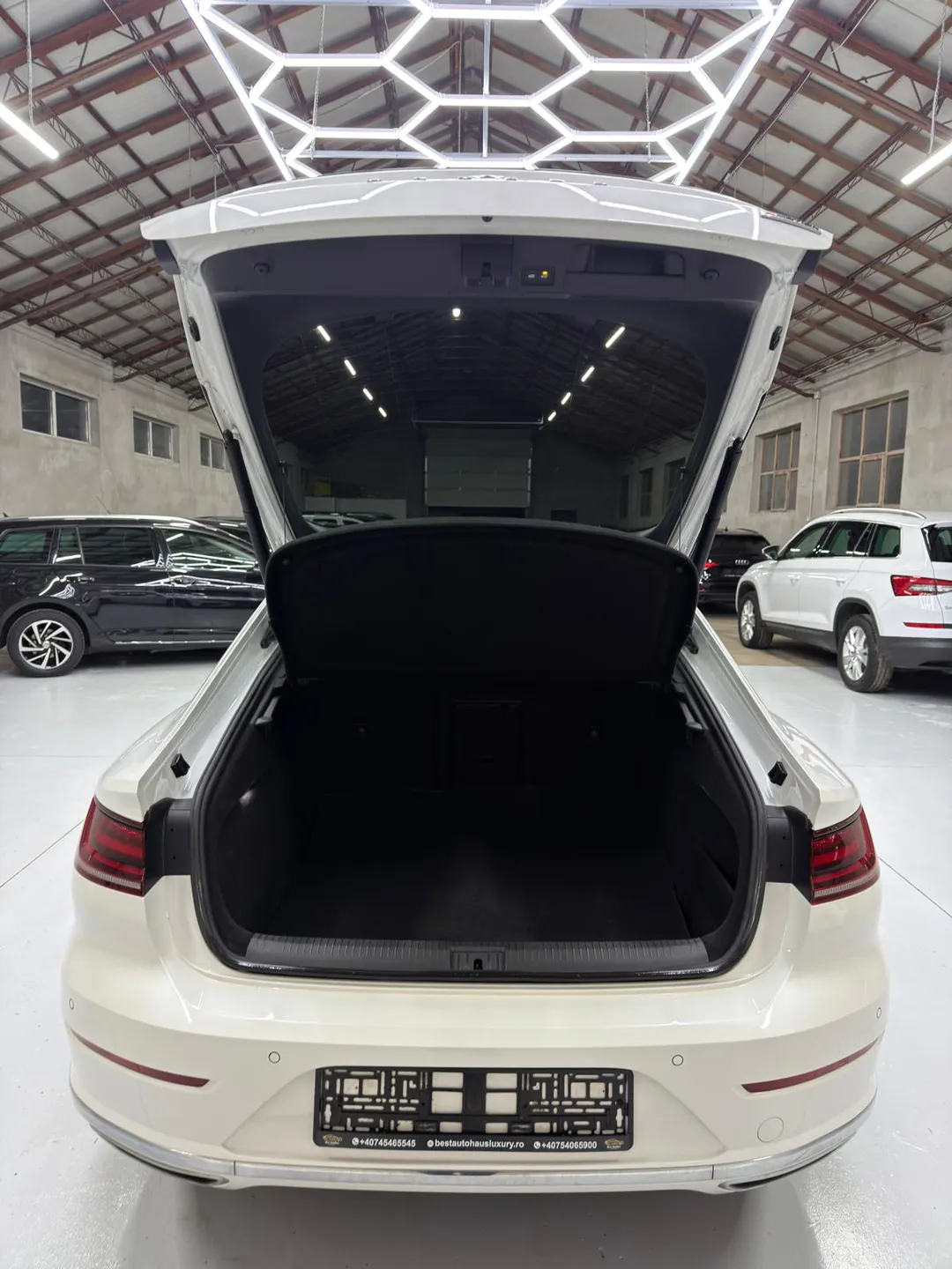 Volkswagen ARTEON 2.0 TDI SCR 4Motion DSG R-Line - Imagine 23