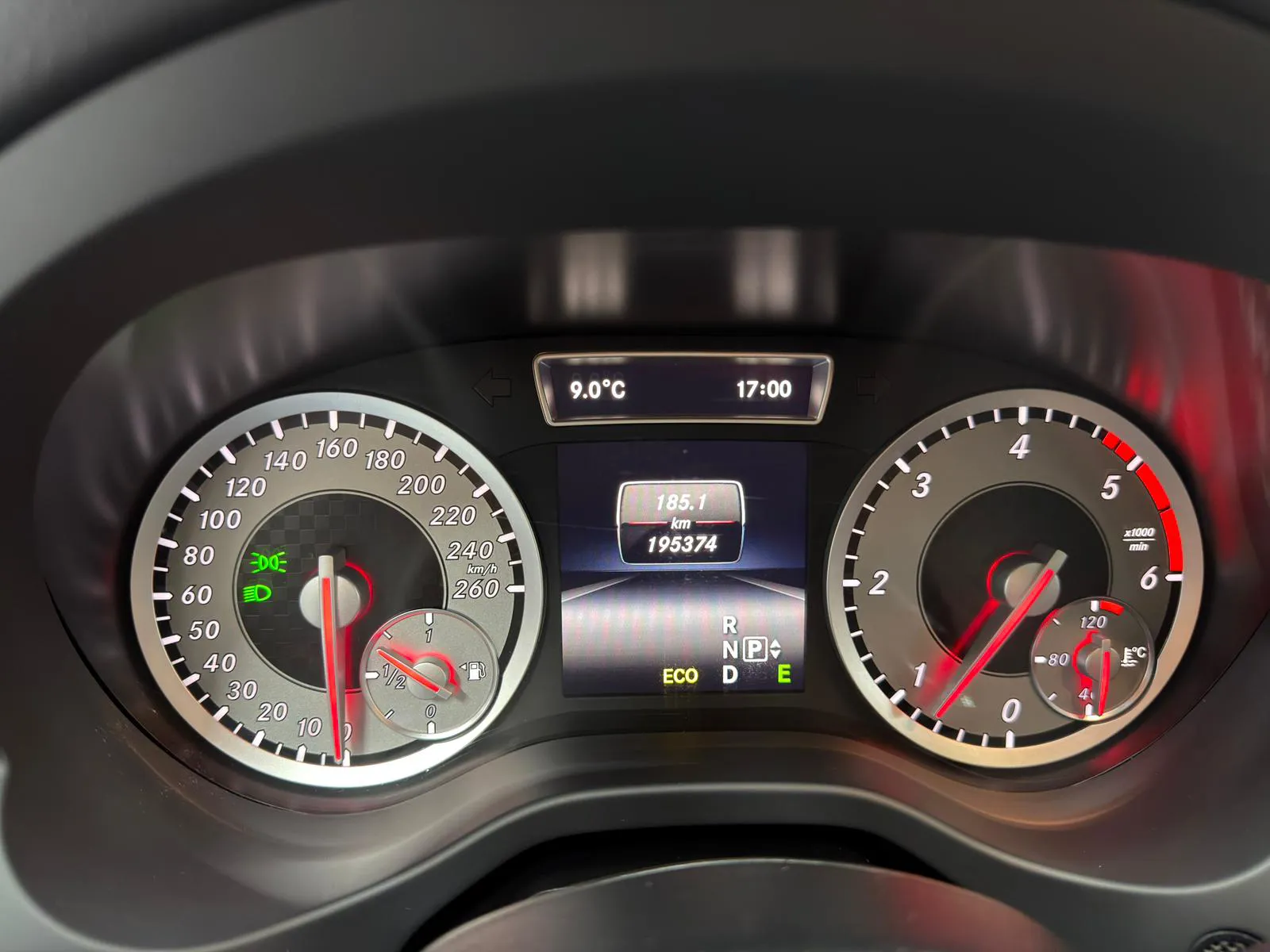 Mercedes-Benz A 200 CDI 7G-DCT AMG Line - Imagine 9