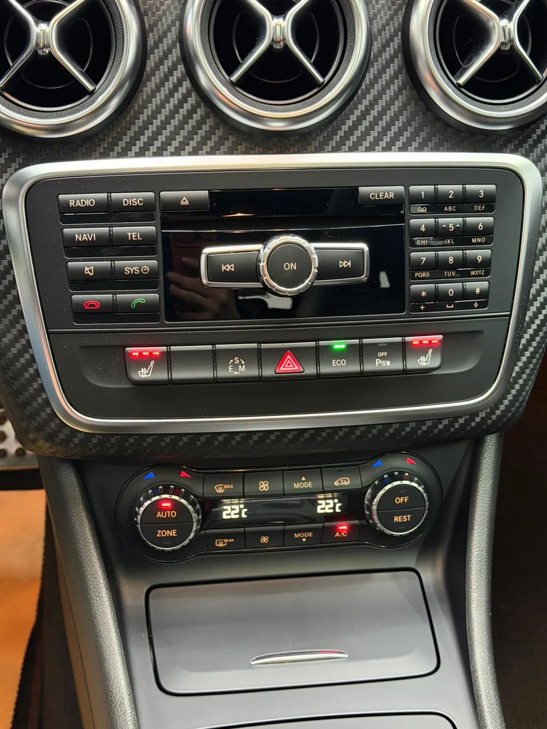 Mercedes-Benz A 200 CDI 7G-DCT AMG Line - Imagine 15