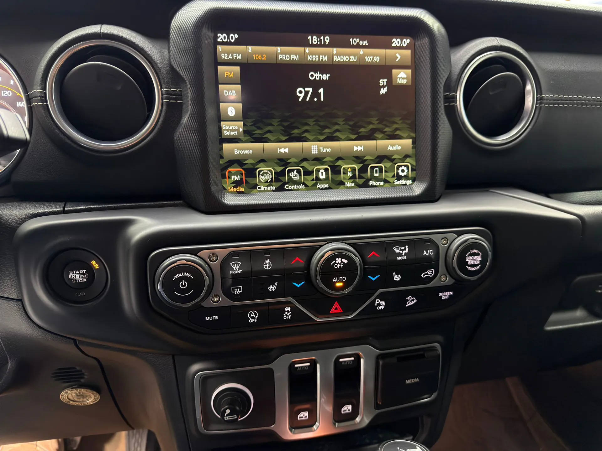 Jeep Wrangler 2.2 CRDi AWD Automatik Sky One-Touch Sahara - Imagine 10