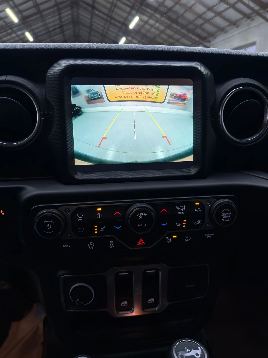 Jeep Wrangler 2.2 CRDi AWD Automatik Sky One-Touch Sahara - Imagine 15