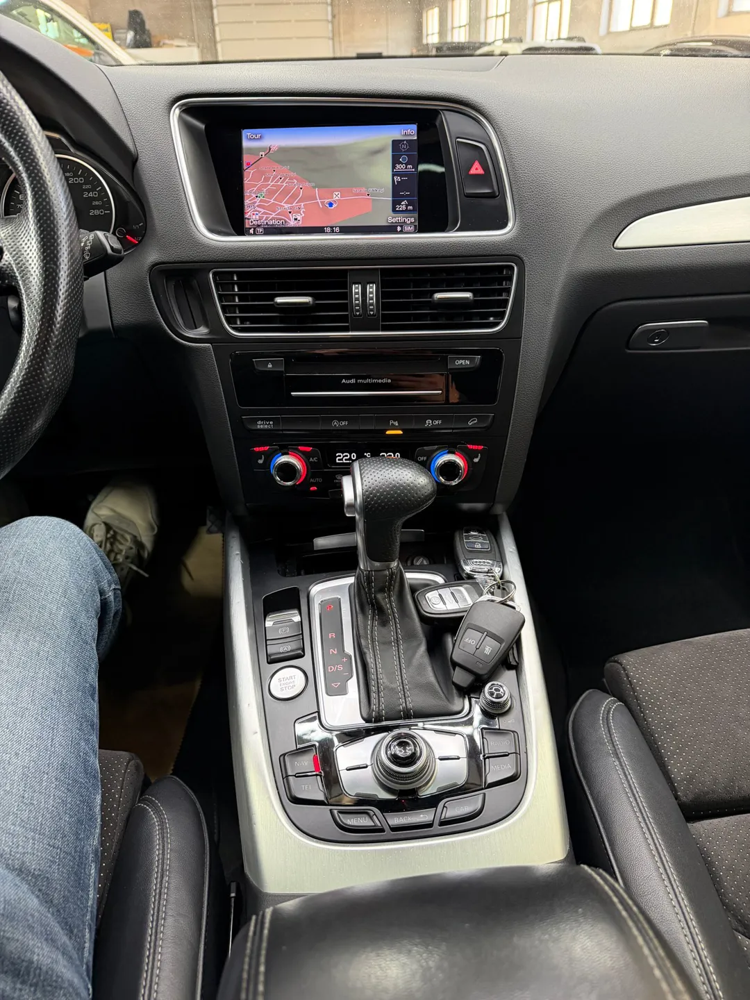 Audi Q5 2.0 TDI S-Line quattro - Imagine 32