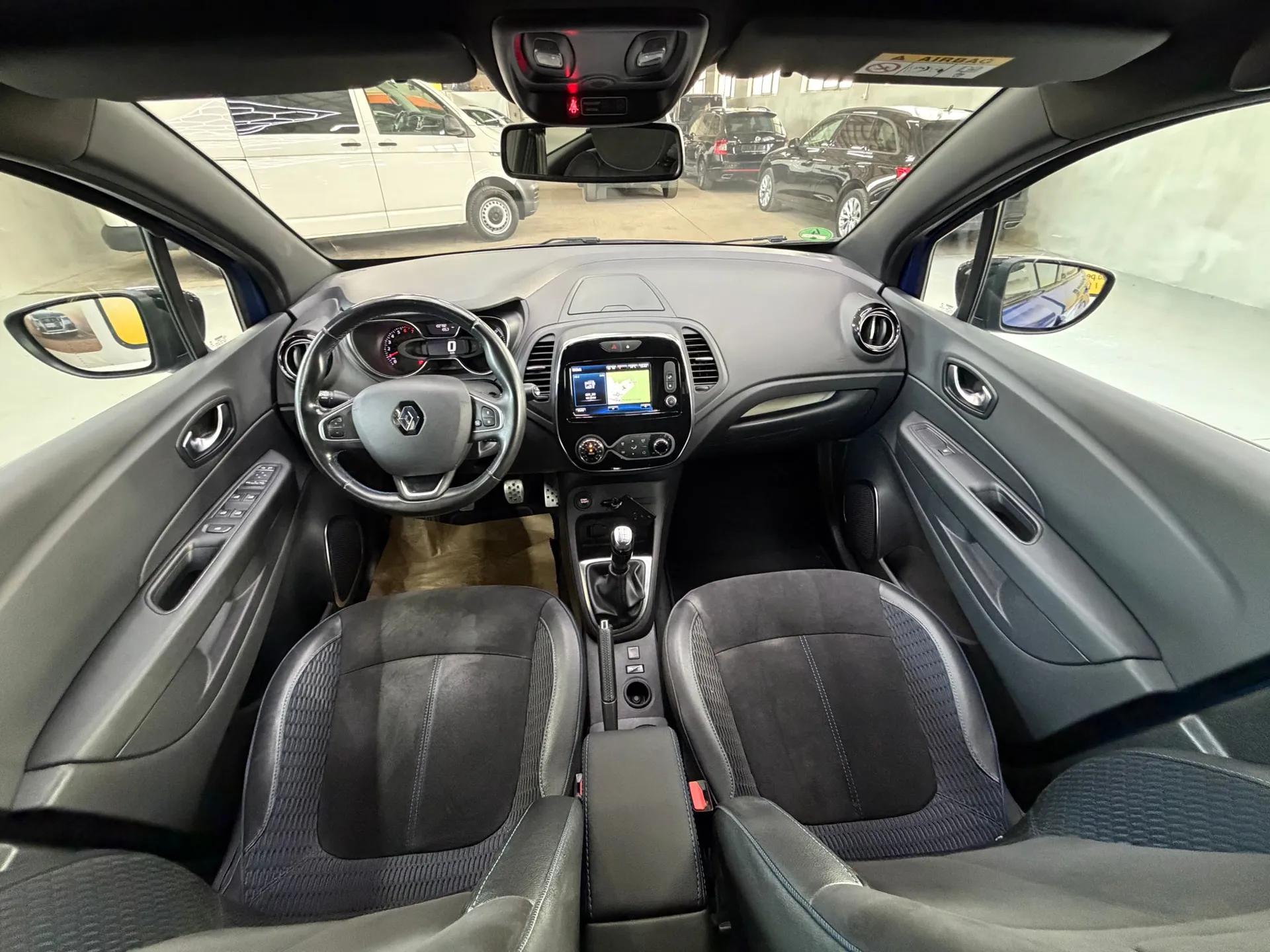 Renault Captur TCe 150 GPF VERSION S - Imagine 24