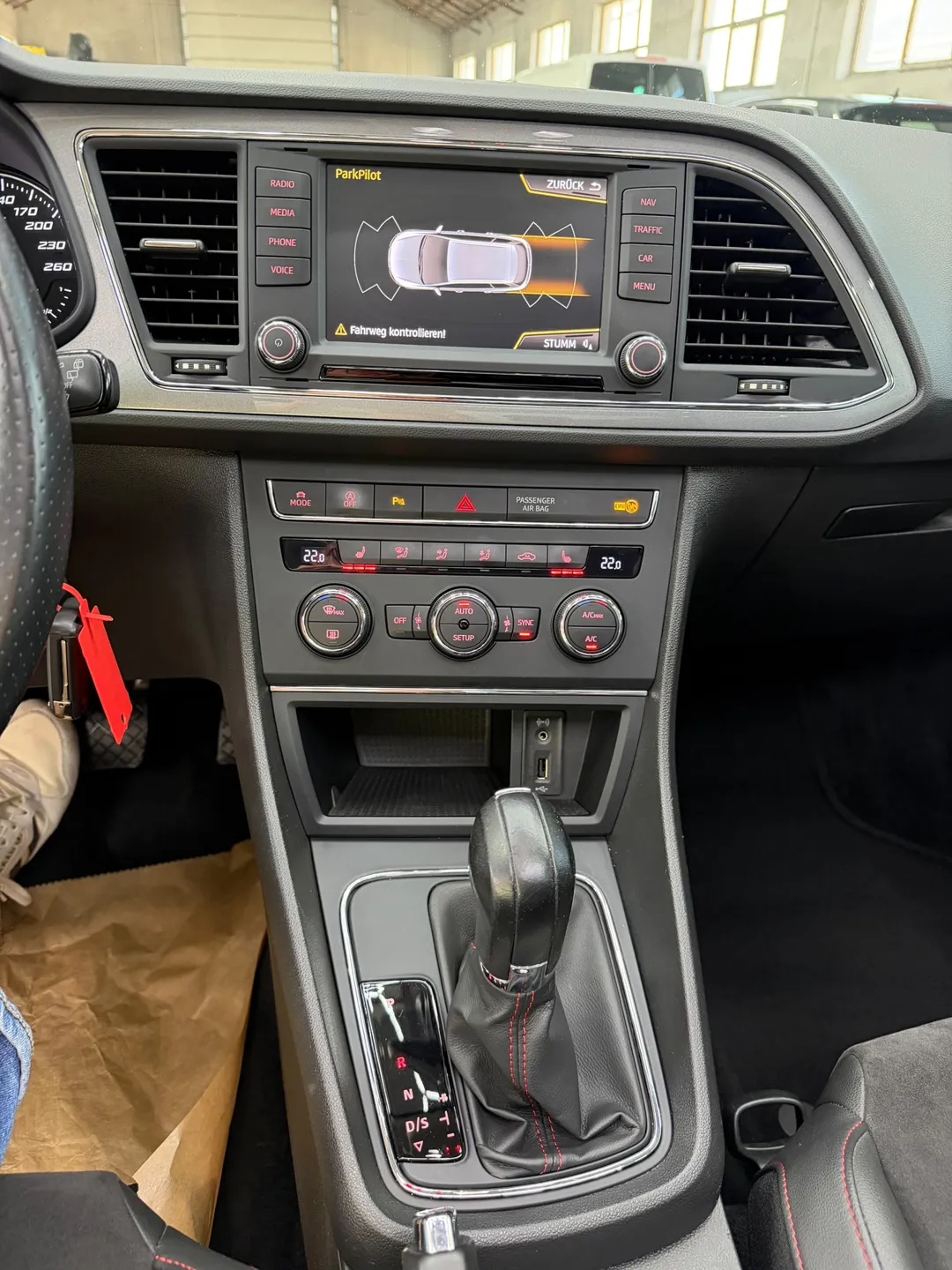 Seat Leon ST 2.0 TDI FR DSG - Imagine 19