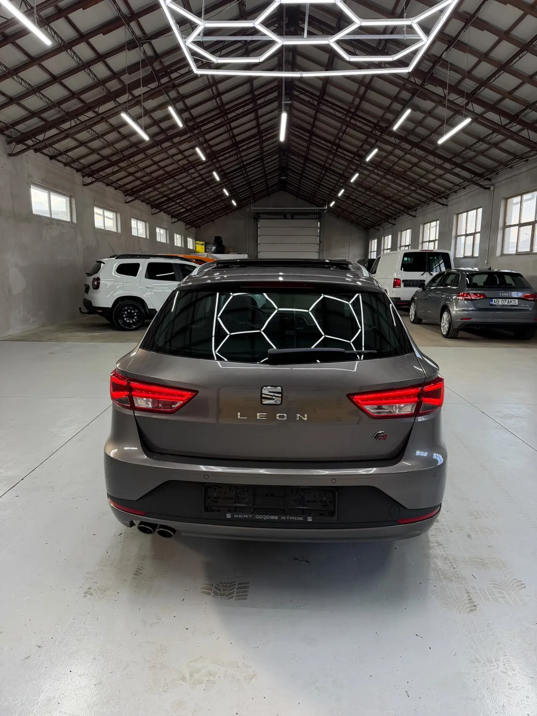 Seat Leon ST 2.0 TDI FR DSG - Imagine 8