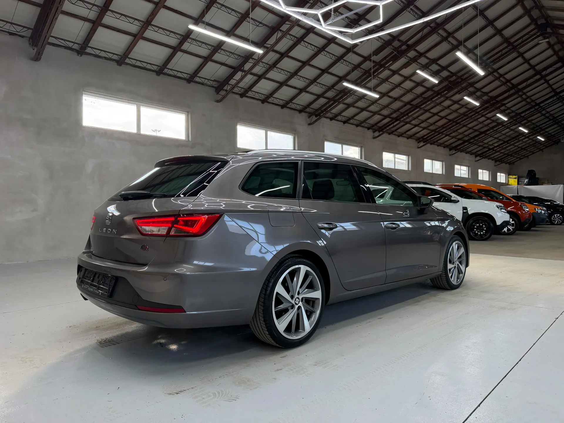 Seat Leon ST 2.0 TDI FR DSG - Imagine 4