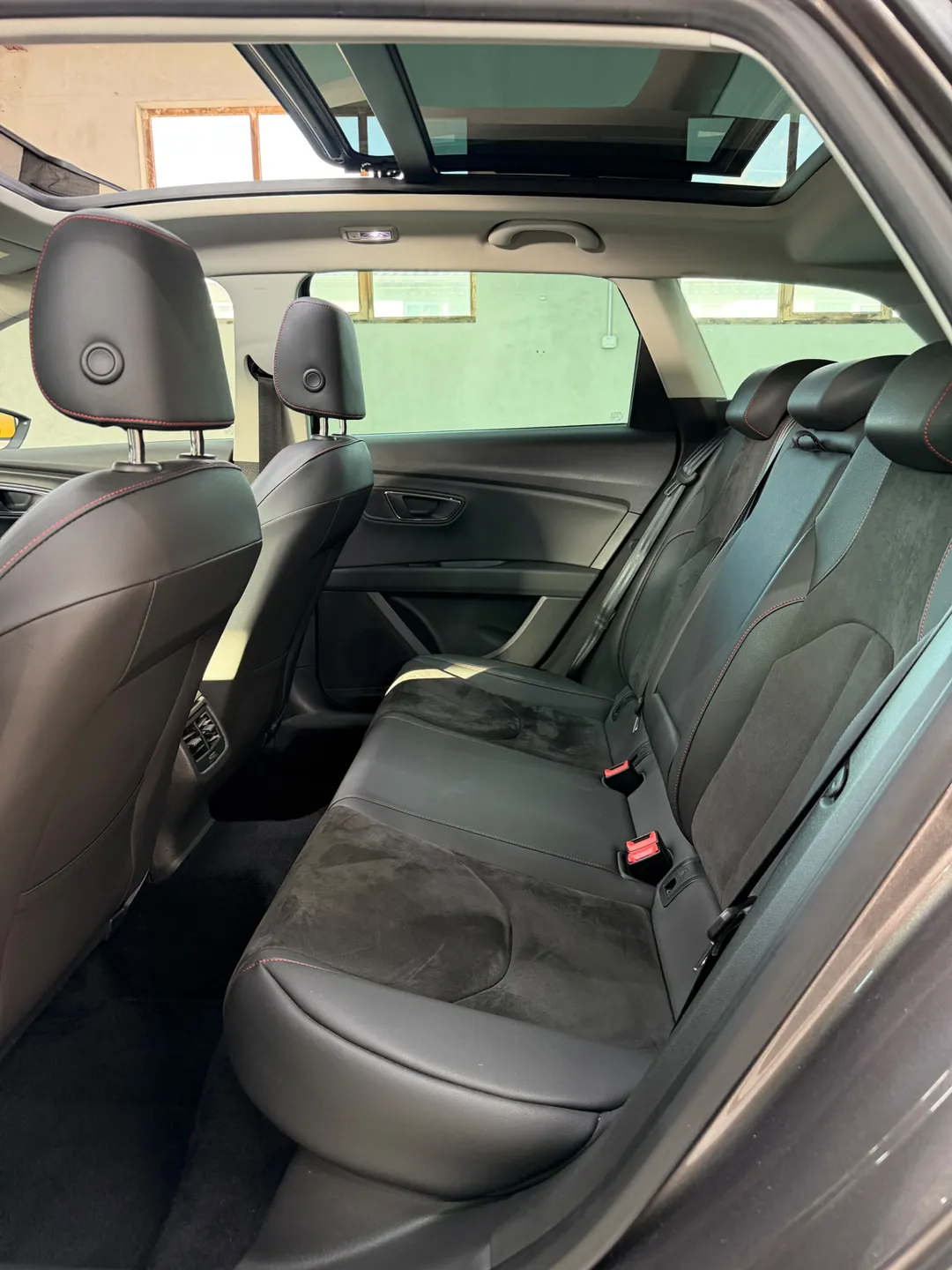 Seat Leon ST 2.0 TDI FR DSG - Imagine 21