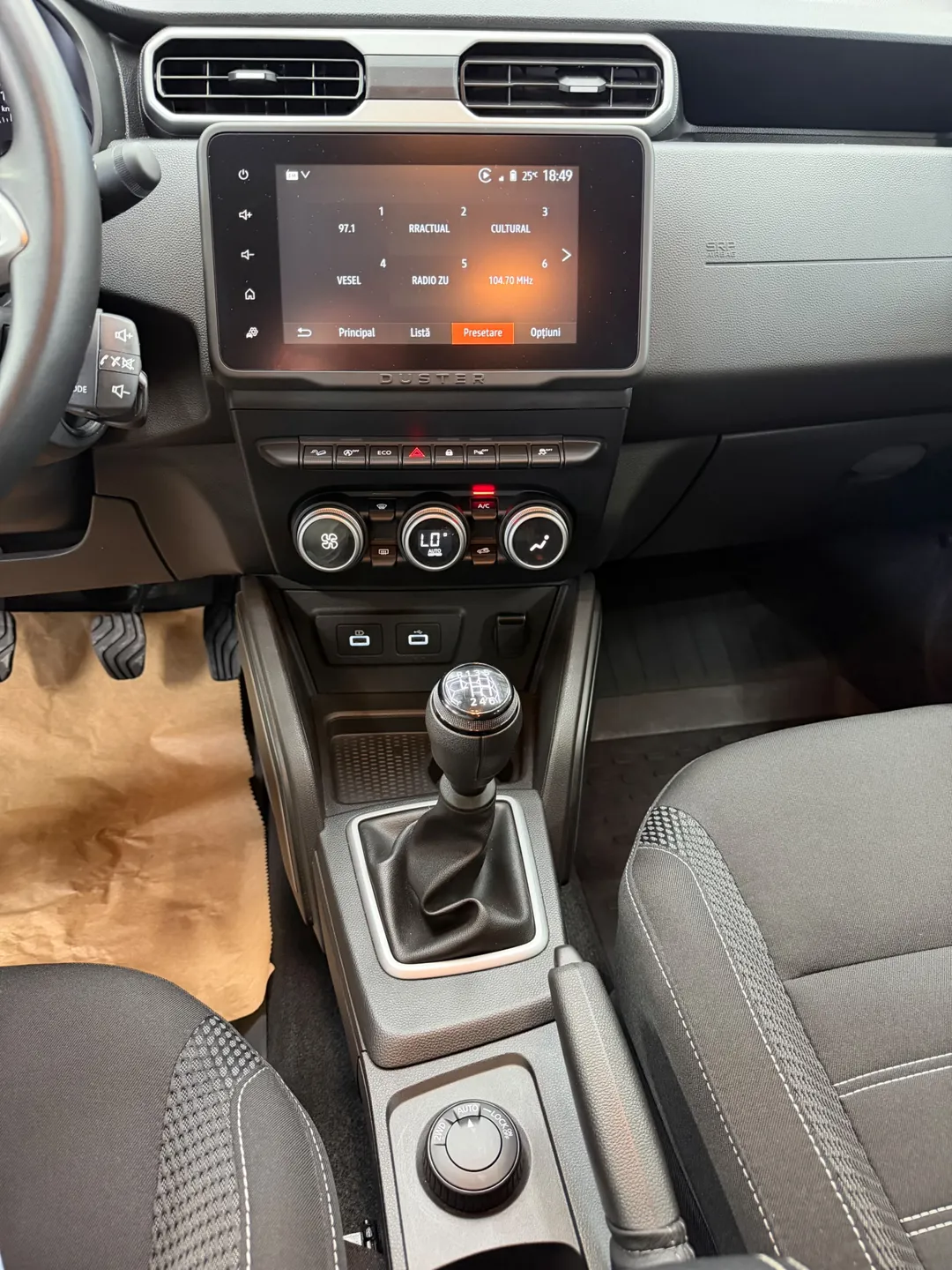 Dacia Duster Blue dCi 115 4WD Prestige - Imagine 17