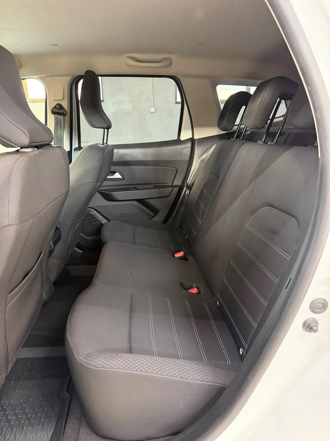 Dacia Duster Blue dCi 115 4WD Comfort - Imagine 13