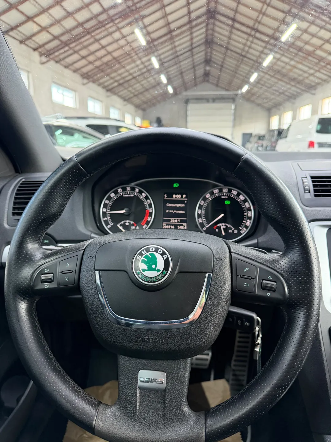 Skoda Octavia 2.0 TDI DPF DSG RS - Imagine 9