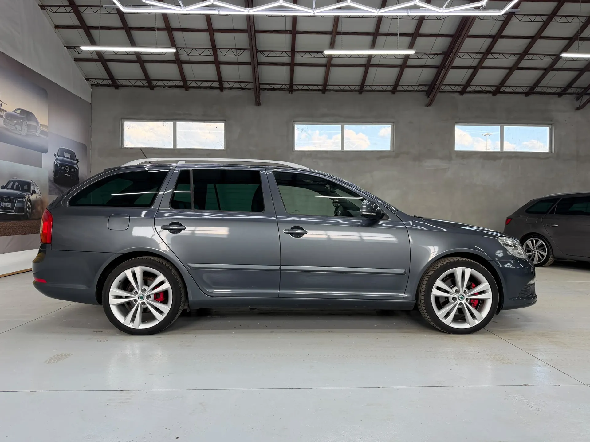 Skoda Octavia 2.0 TDI DPF DSG RS - Imagine 4