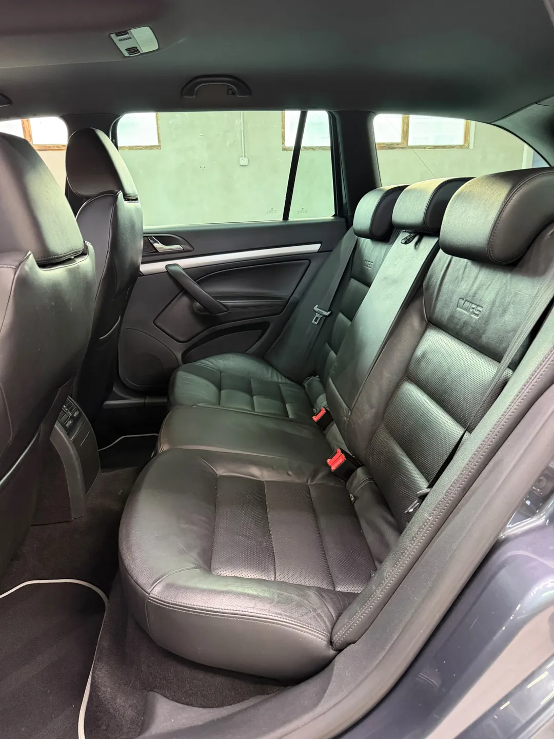 Skoda Octavia 2.0 TDI DPF DSG RS - Imagine 18