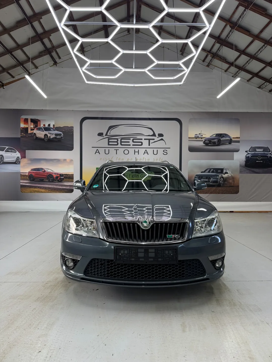 Skoda Octavia 2.0 TDI DPF DSG RS - Imagine 7