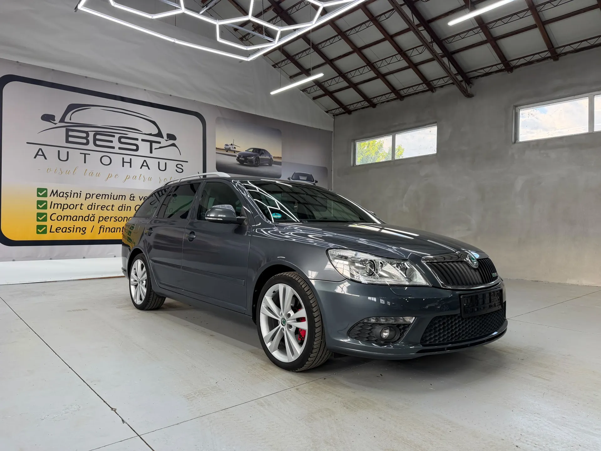 Skoda Octavia 2.0 TDI DPF DSG RS - Imagine 2