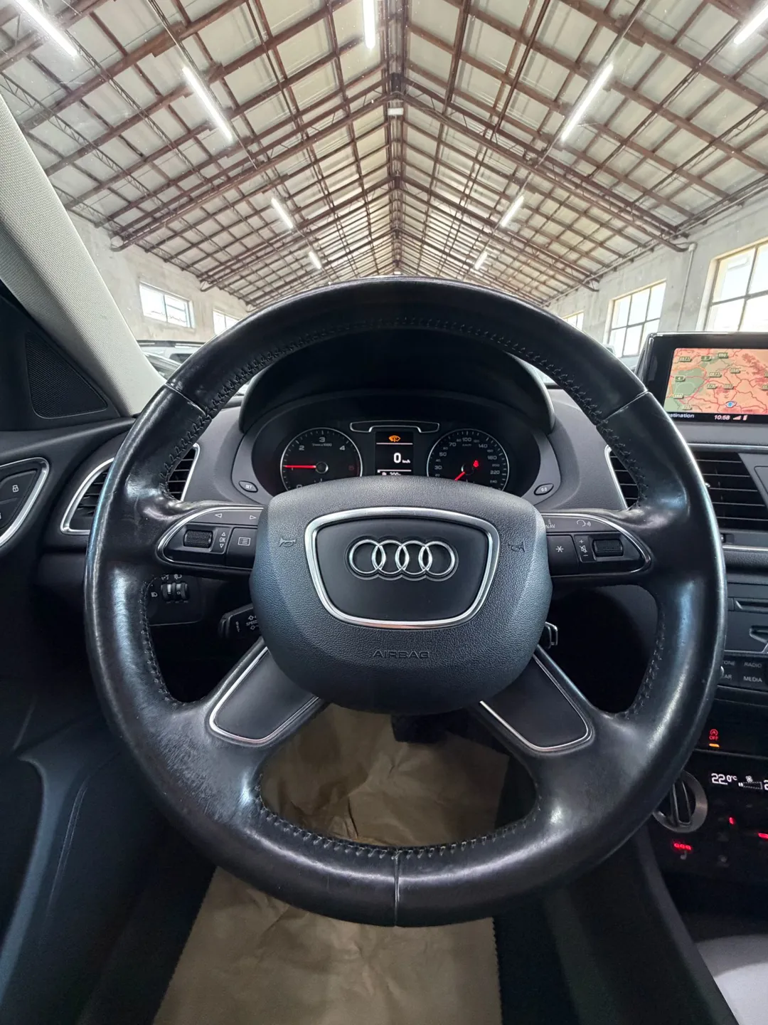 Audi Q3 2.0 TDI Quattro S tronic - Imagine 20