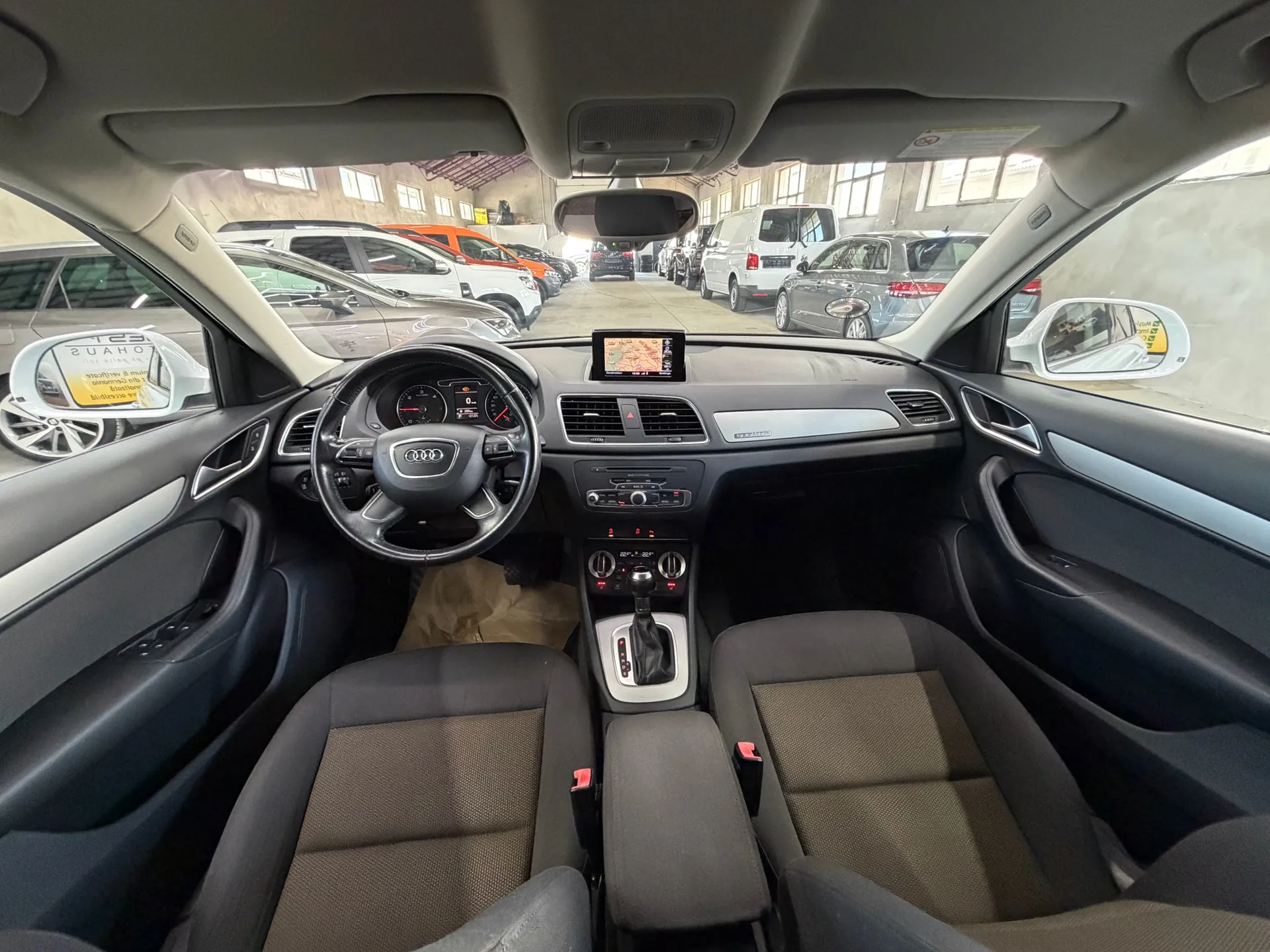 Audi Q3 2.0 TDI Quattro S tronic - Imagine 21