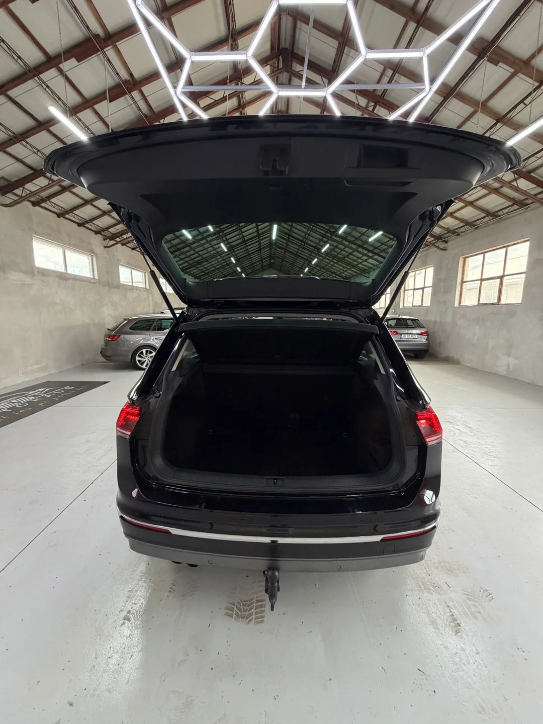 Volkswagen Tiguan 2.0 TDI SCR 4Motion DSG Highline - Imagine 23