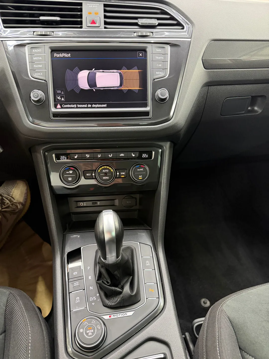 Volkswagen Tiguan 2.0 TDI SCR 4Motion DSG Highline - Imagine 17