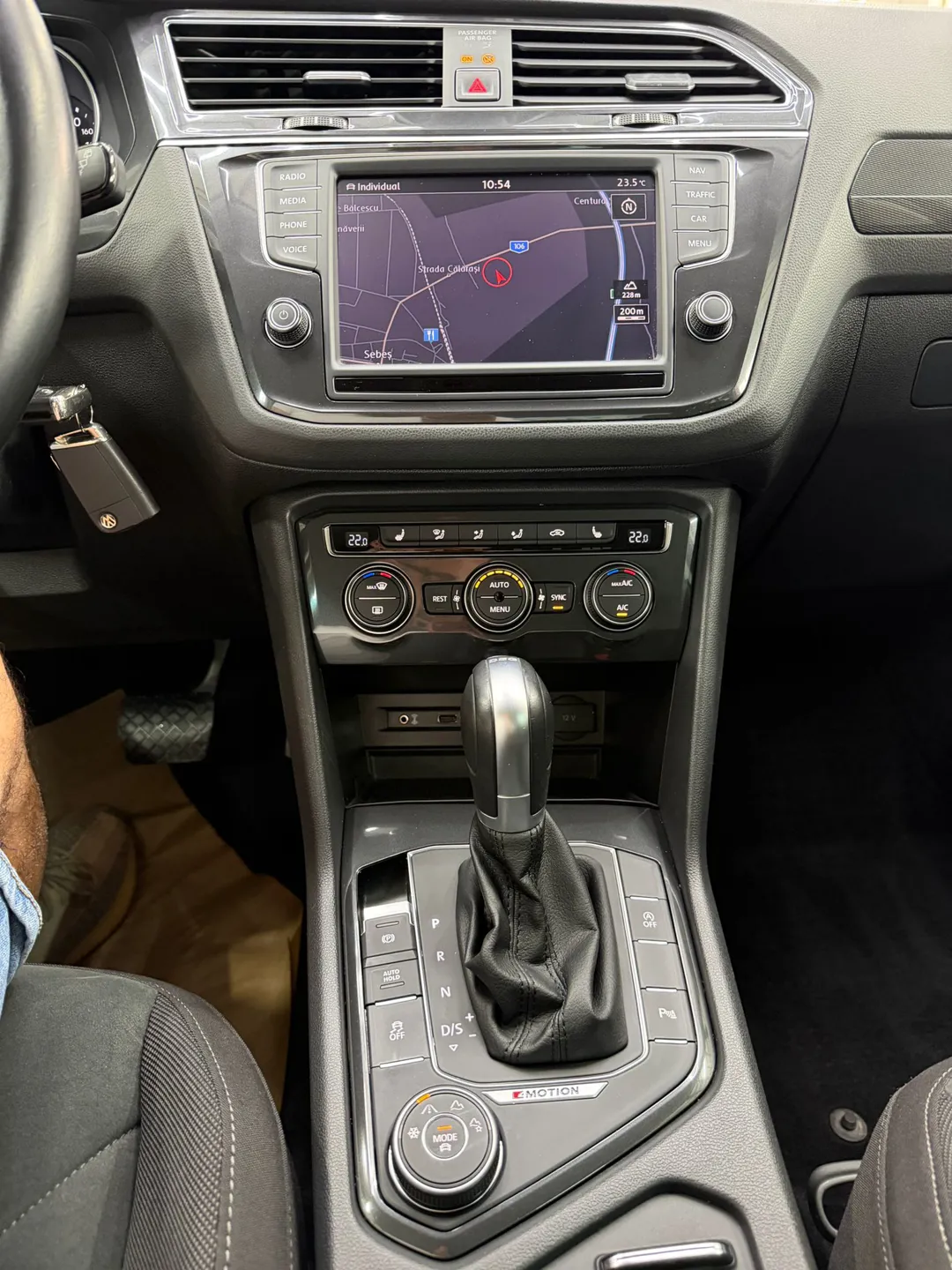 Volkswagen Tiguan 2.0 TDI SCR 4Motion DSG Highline - Imagine 16