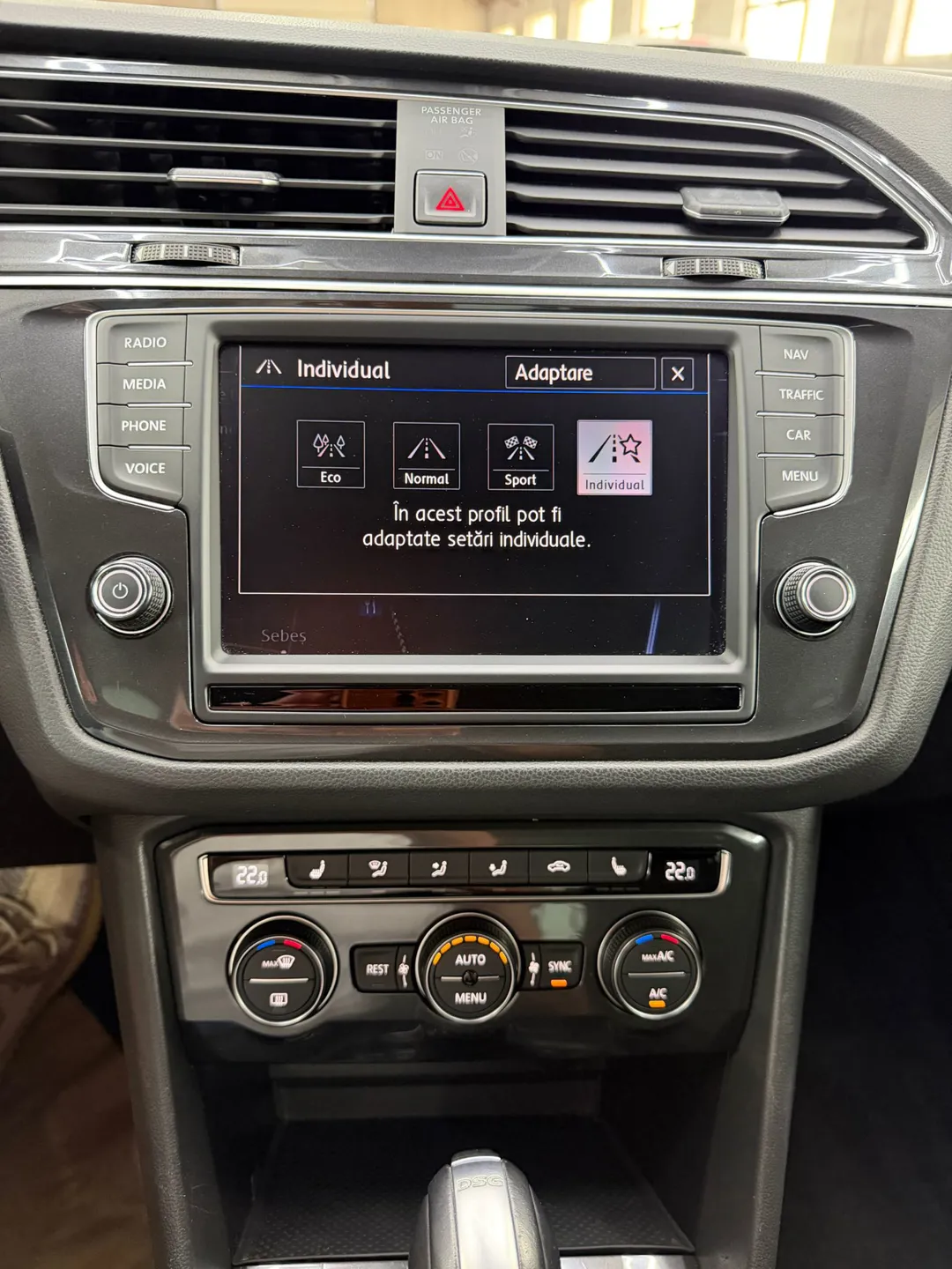Volkswagen Tiguan 2.0 TDI SCR 4Motion DSG Highline - Imagine 19