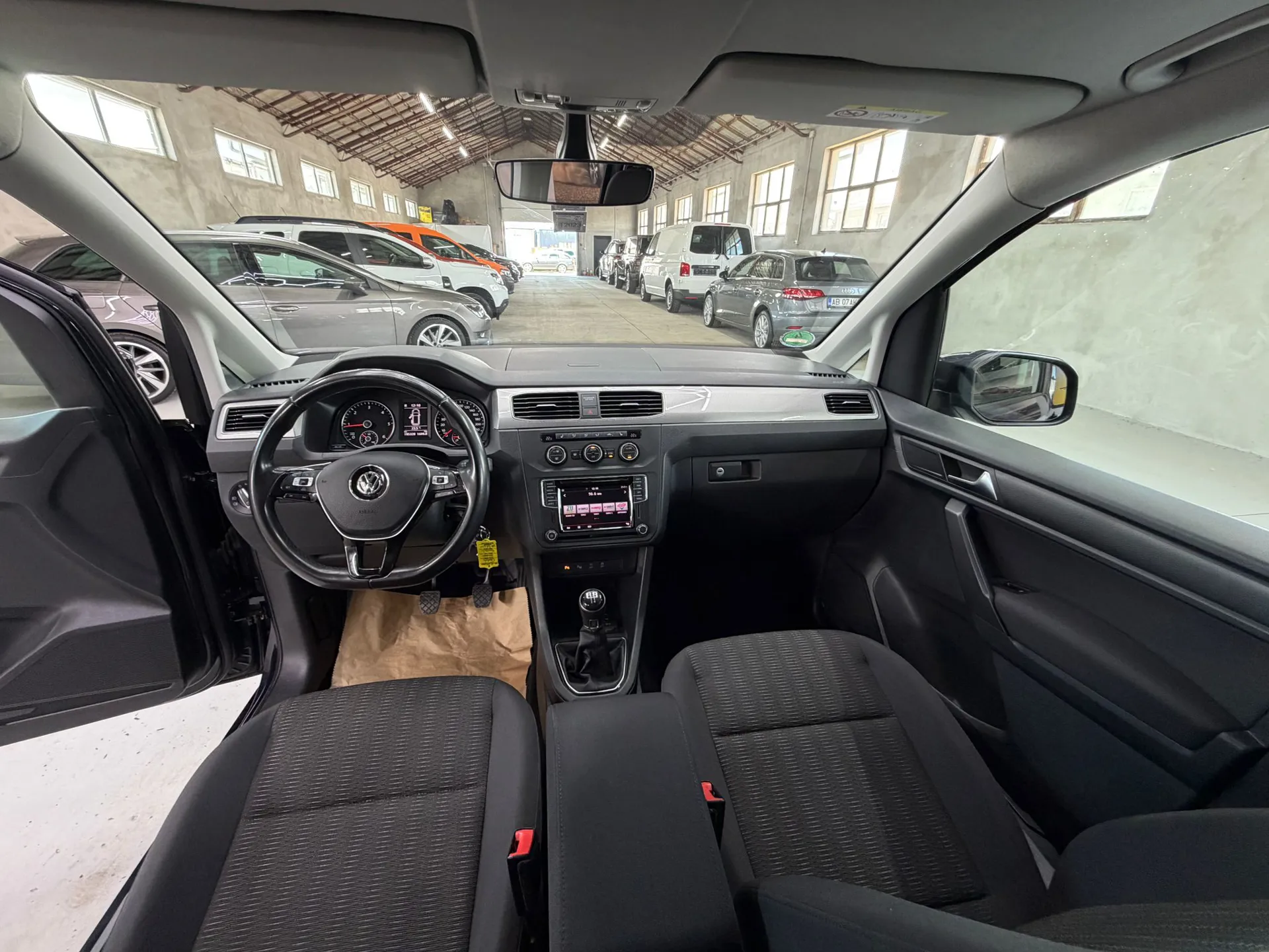 Volkswagen Caddy 2.0 (5-Si.) Comfortline - Imagine 15