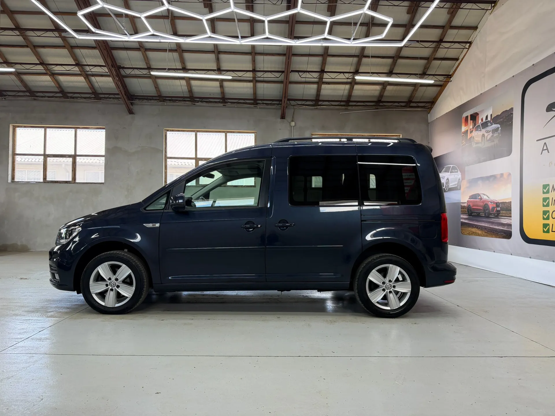 Volkswagen Caddy 2.0 (5-Si.) Comfortline - Imagine 6