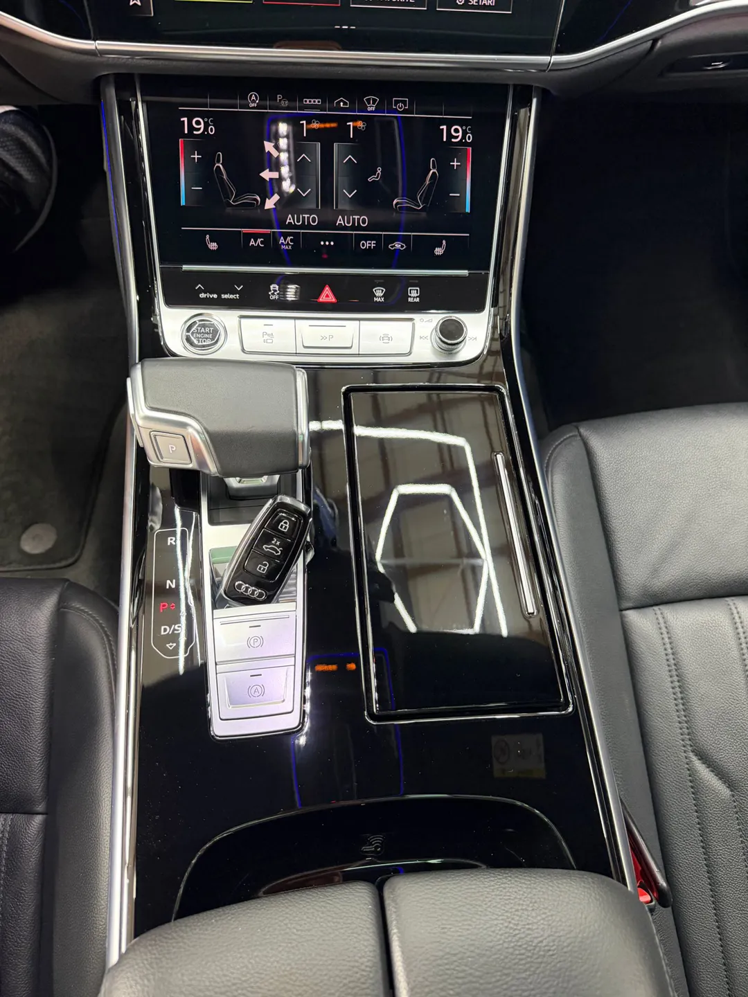 Audi A8 50 TDI quattro Tiptronic - Imagine 12