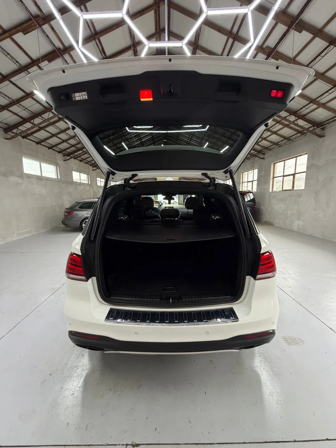Mercedes-Benz GLE AMG 43 4Matic 9G-TRONIC AMG Line - Imagine 20