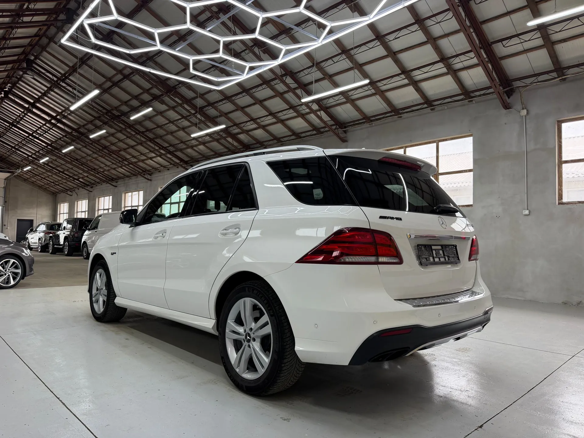 Mercedes-Benz GLE AMG 43 4Matic 9G-TRONIC AMG Line - Imagine 4
