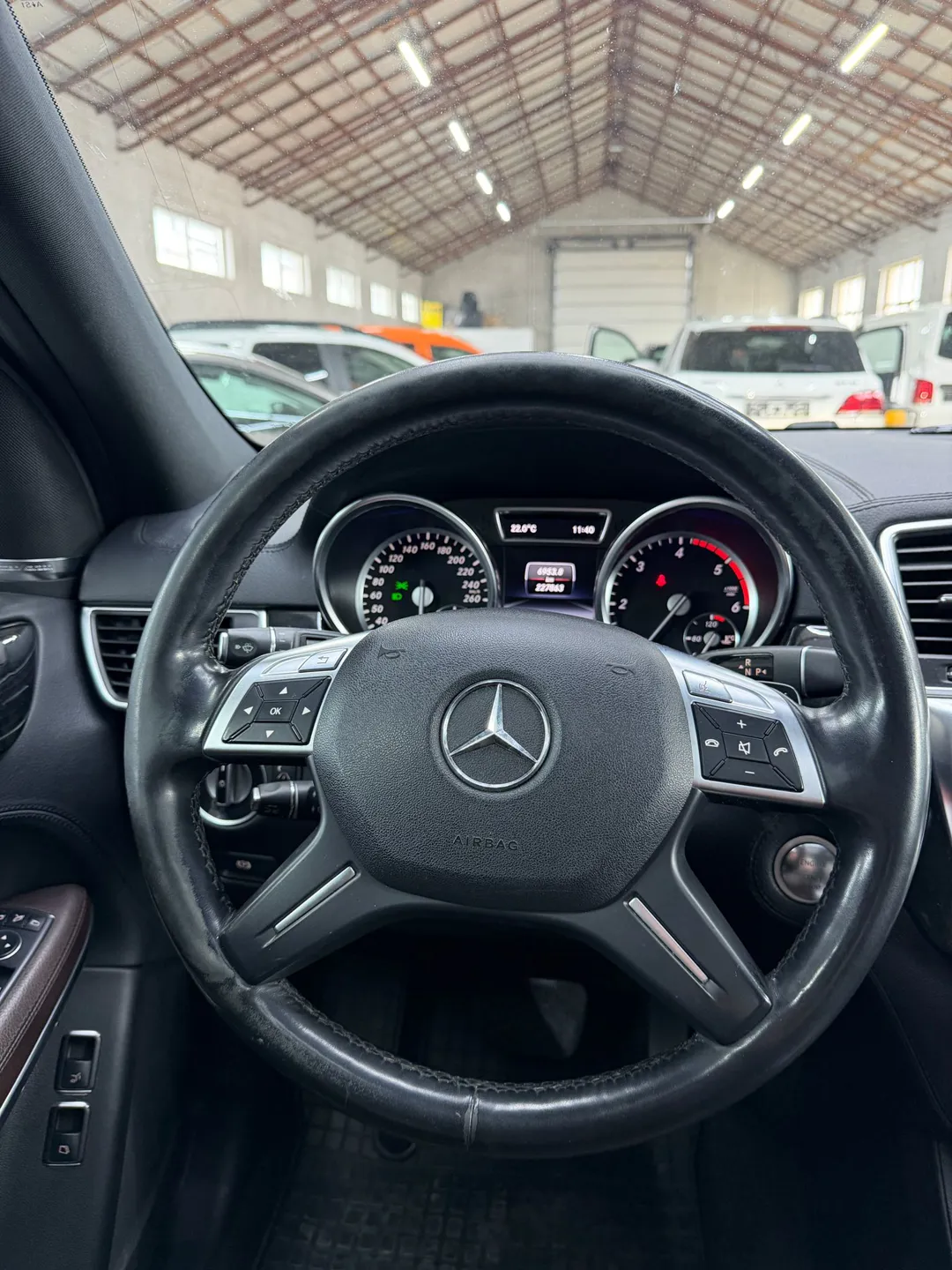 Mercedes-Benz GL 350 BlueTEC 4Matic 7G-TRONIC - Imagine 19